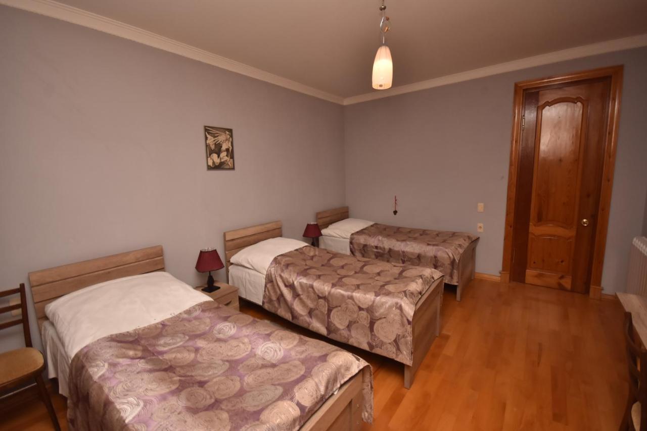 Guest House Green House Zugdidi Dış mekan fotoğraf